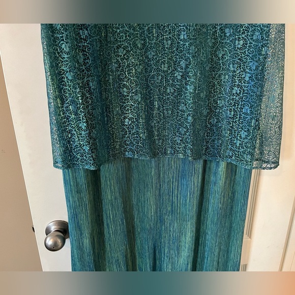 John Robert’s Woman Green Maxi Length Dress with Vest Overlay Size 24W - Picture 2 of 15